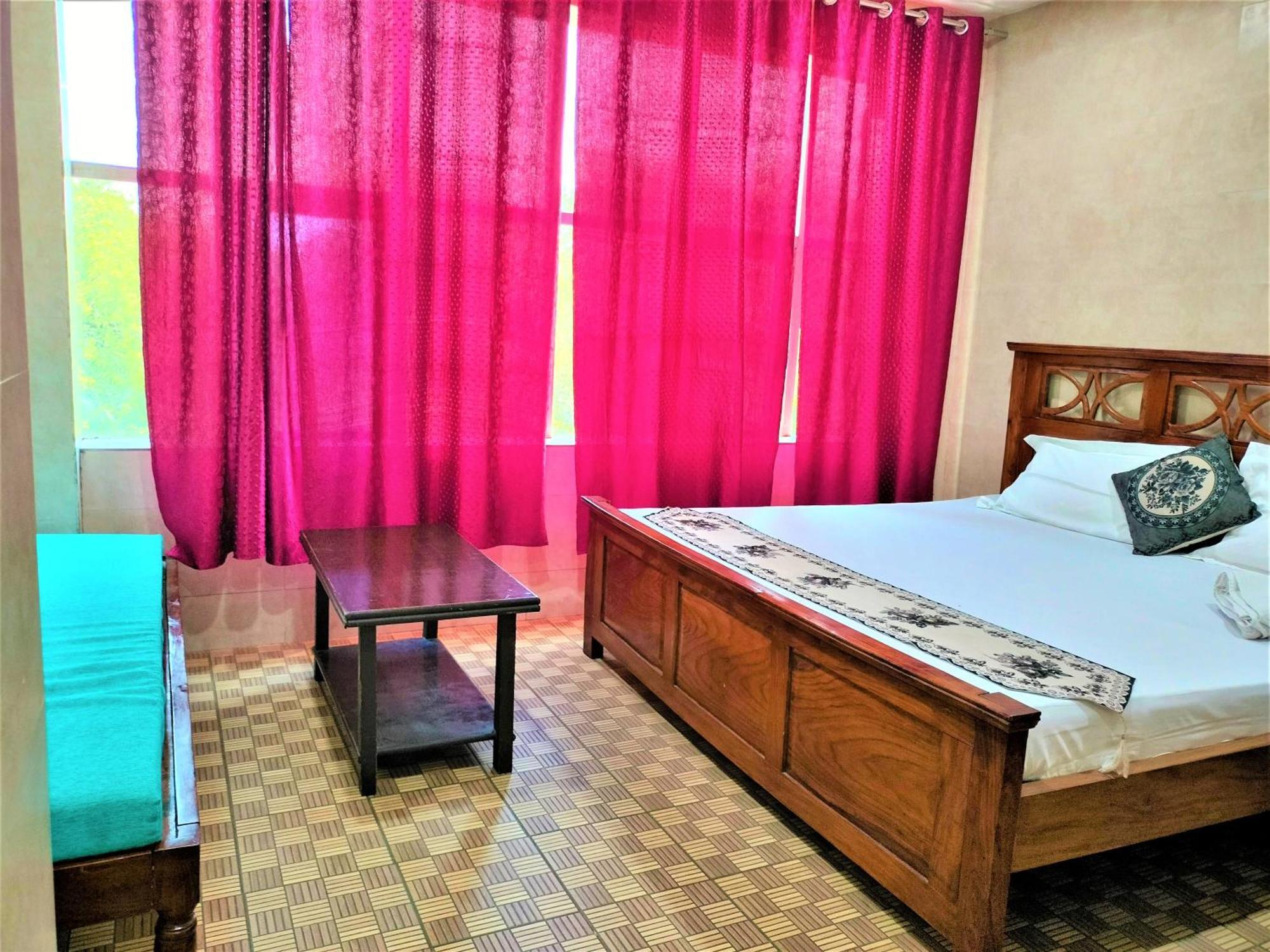 Shamim Residency ---near Nizamuddin Aulia Dargah * New Delhi
