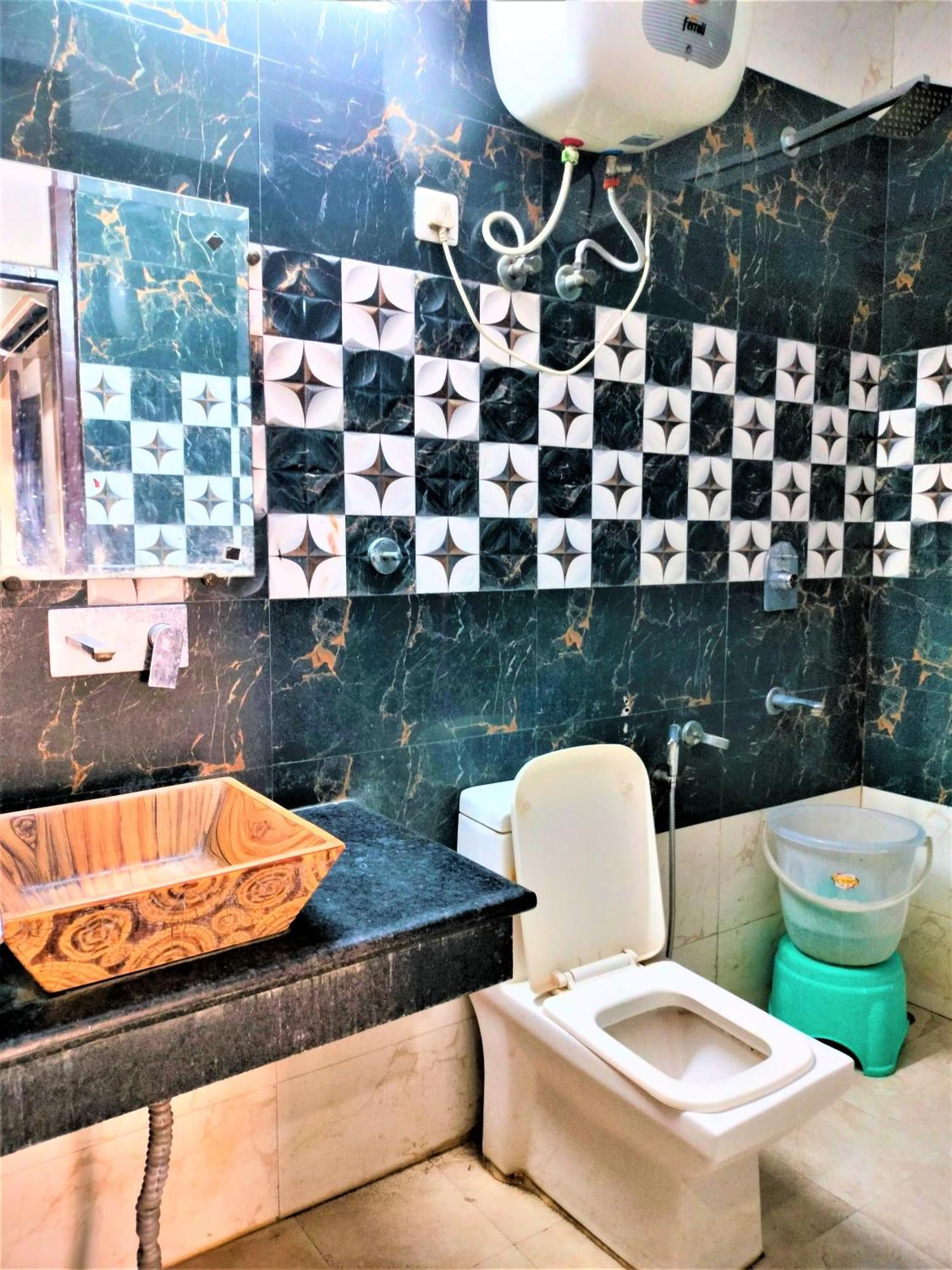 Bed & Breakfast Shamim Residency ---near Nizamuddin Aulia Dargah *